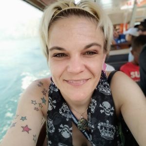 Meet your Posher, Christina